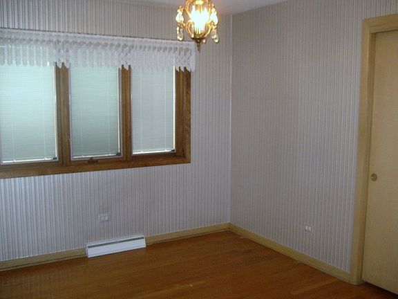5th image of 6941 W Leland Ave