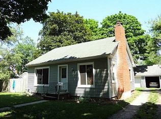 1011 Hall St, Eaton Rapids, MI