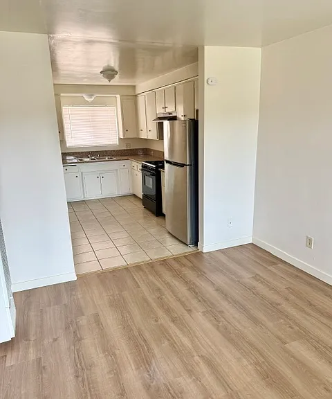 355 N Avenue 51 #8 — Photo 2