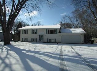 12366 Carleton Dr, Mishawaka, IN