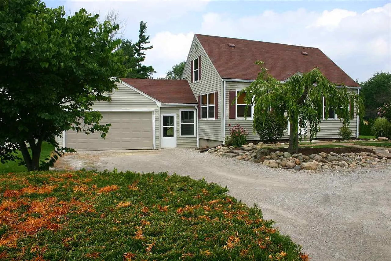 4229 Stellhorn Rd photo 1
