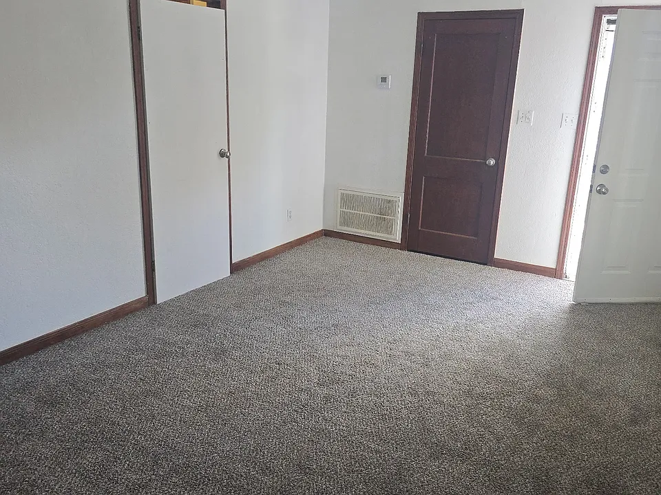 412 Babb Dr #412