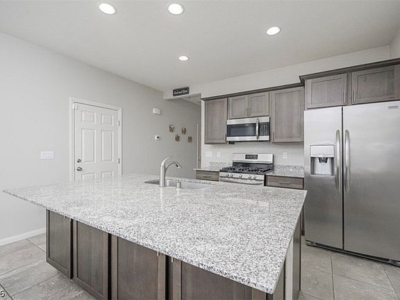 2nd image of 2675 Chinaberry Hill St