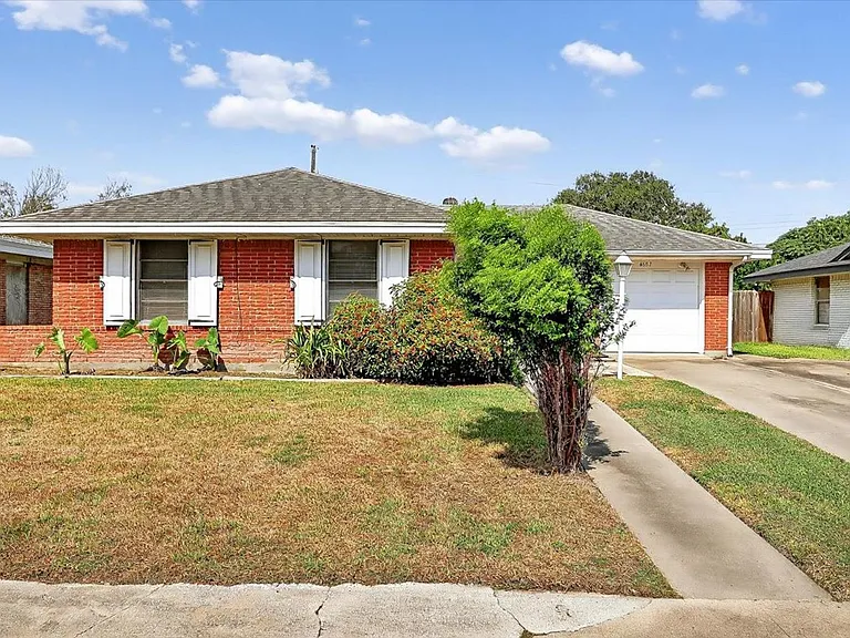 4637 Calvin Dr — Photo 2