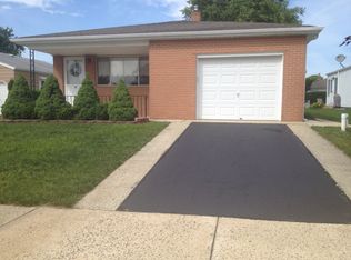 15 Mirador Ct, Toms River, NJ 08757