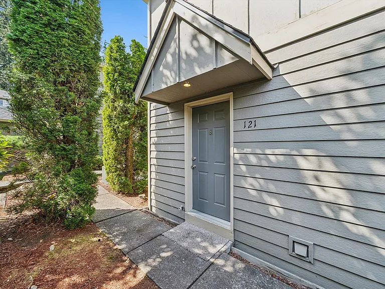 Tuxedo Park Apartments — Photo 53