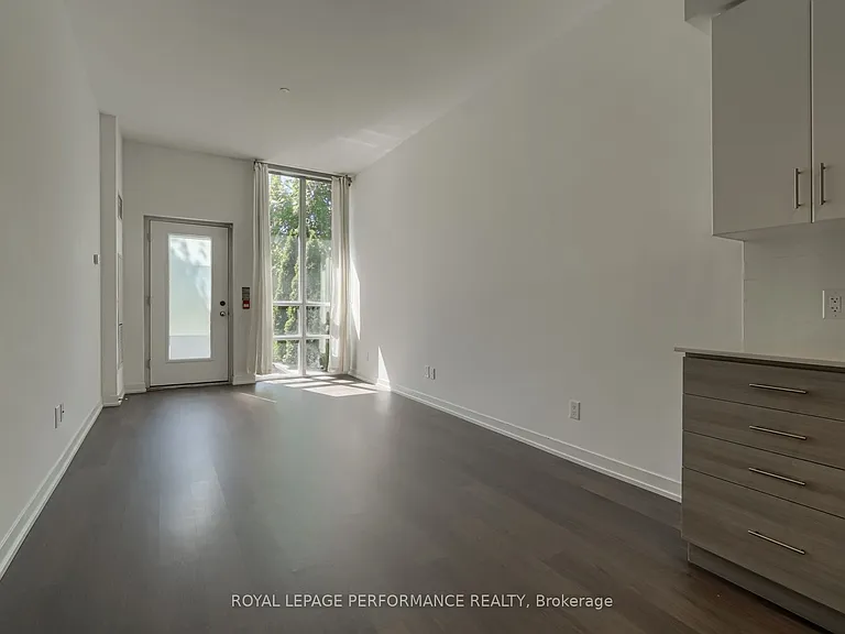 8 Fieldway Rd #103 — Photo 10