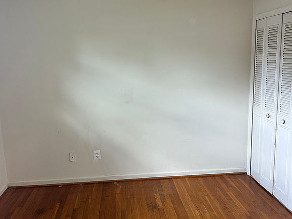 4th image of 1600 Charles St APT C