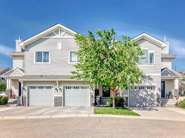 371 NE Marina Dr #105, Chestermere, AB T1X 1V1