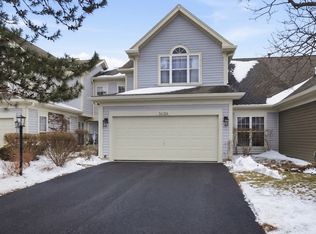 36106 N Springbrook Ln, Gurnee, IL 60031