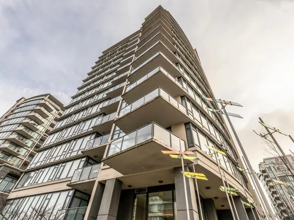 7360 Elmbridge Way #1706, Richmond, BC V6X 0A5