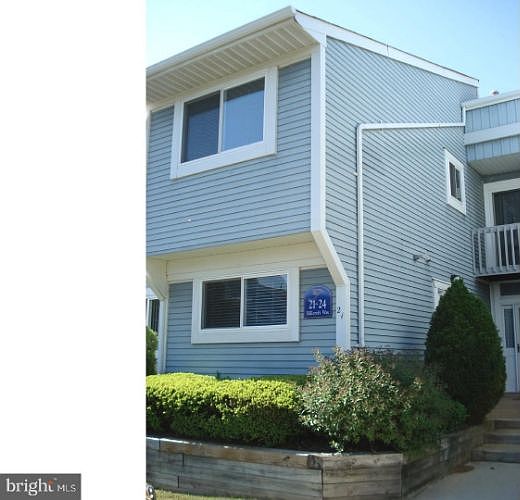 1st image of 21 Hillcroft Way