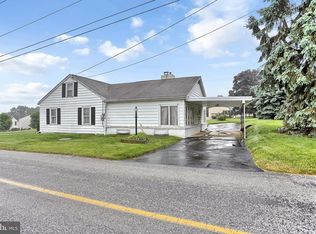 520 Paddletown Rd, Etters, PA 17319