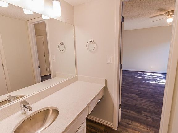 5th image of 5200 Martel Ave APT 9C