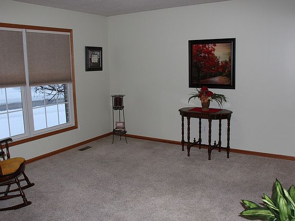 2nd image of 548 Hollyberry Ln