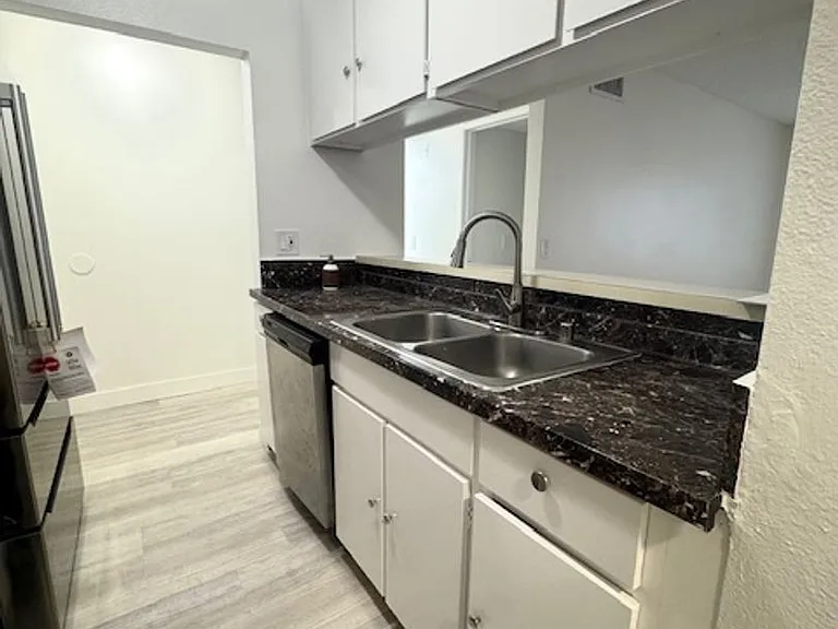 13925 Sherman Way — Photo 16
