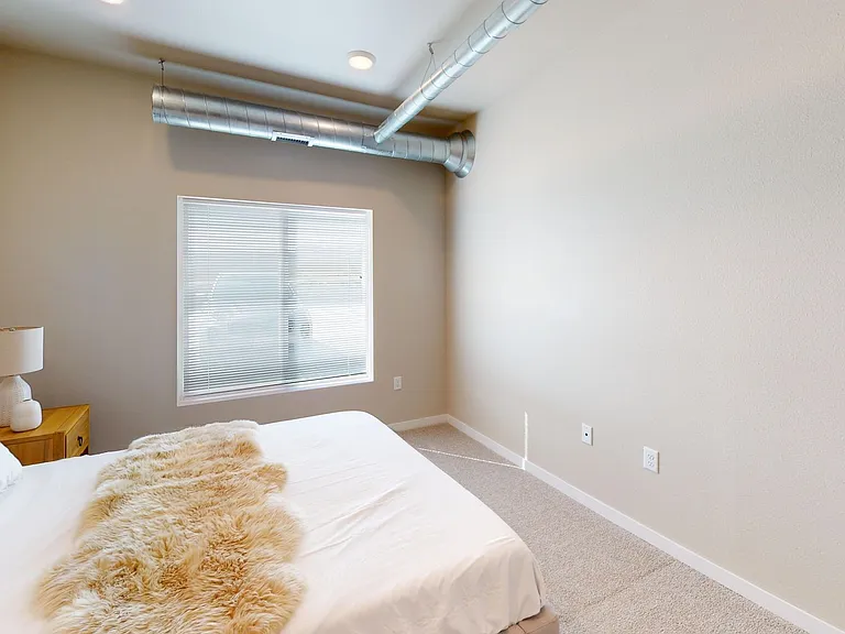 10Bedrock Apartments — Photo 51