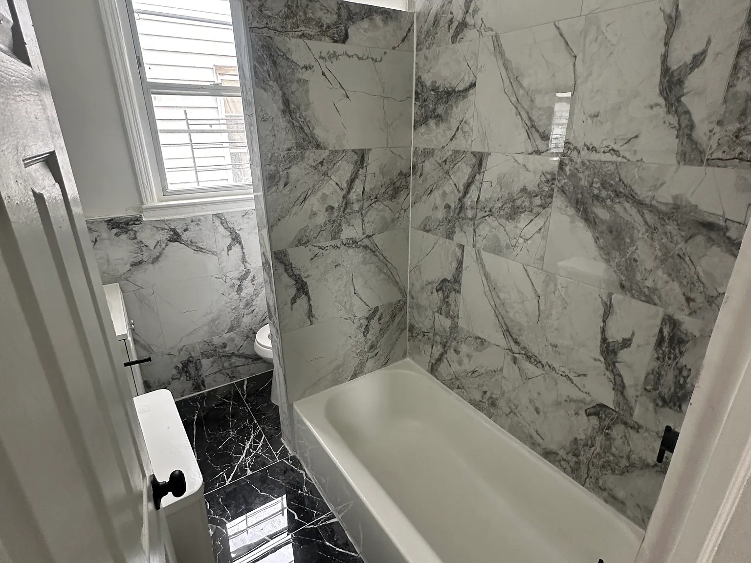 1 bed, $1,600 — Photo 4
