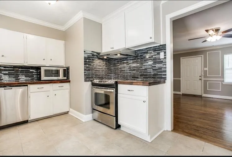 4 bed, 1385 sqft, $2,200 — Photo 2