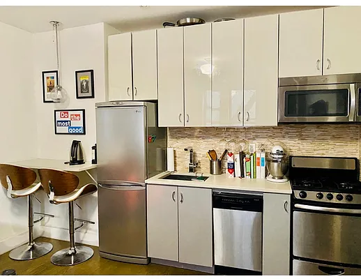 Rented by Compass | media 2