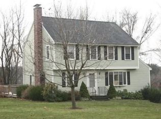 21 Woodridge Rd, Marlborough, MA 01752