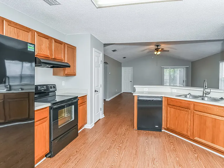 3111 Wavering Ln — Photo 6