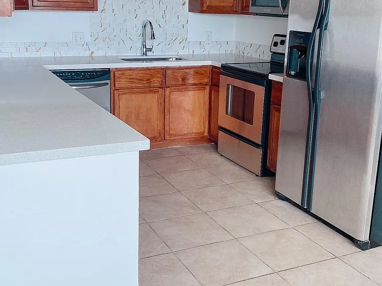 2100 El Dorado Ave #2100 — Photo 5