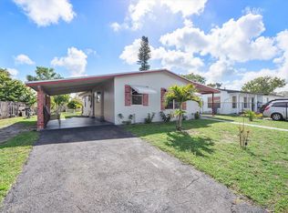 640 SW 28th Ter, Fort Lauderdale, FL 33312