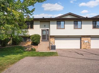 859 Sherwood Rd, Shoreview, MN 55126