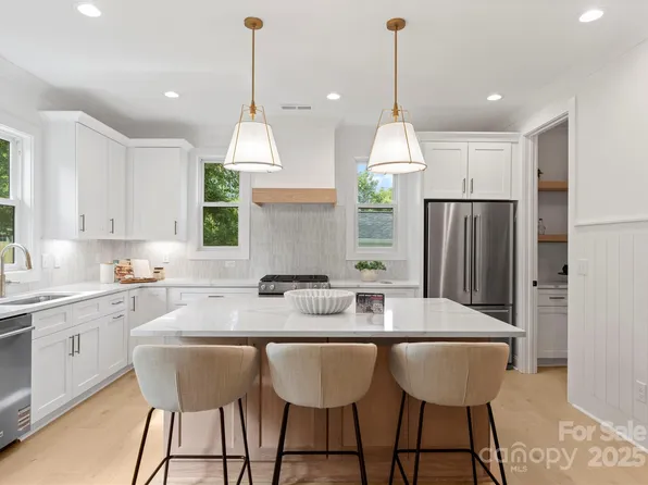 300 Gene Ave, Charlotte, NC 28205