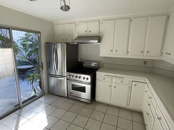 5th image of 10424 Oletha Ln