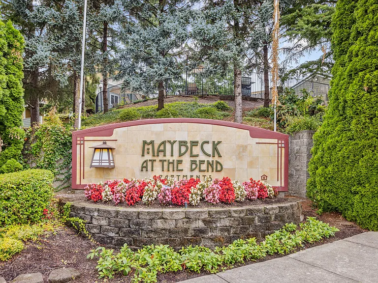 Maybeck at the Bend Apartments — Photo 14