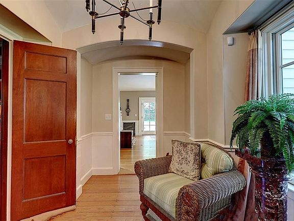 5th image of 21 Prospect St