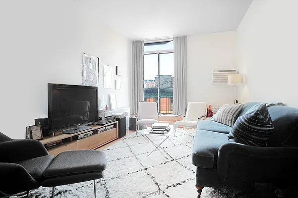 Rented by Town Residential | media 2