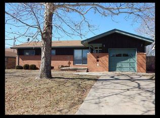 511 N Riverdale Dr, Mulvane, KS 67110