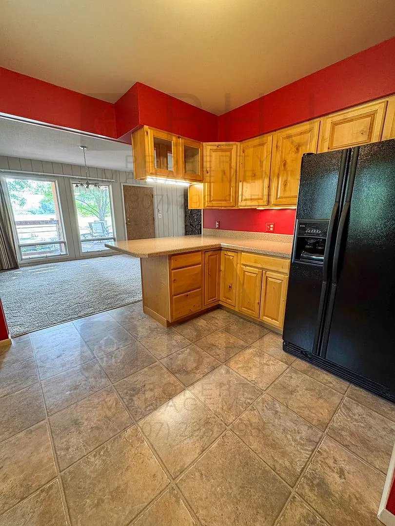 Big Horn - 3 Bedroom/ 2 Bath Home For Rent — Photo 2