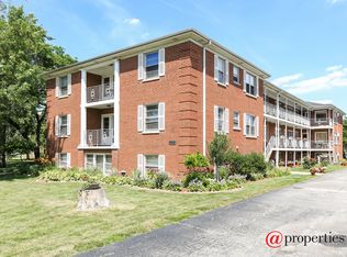 1905 Parkside Dr UNIT 1A, Park Ridge, IL 60068