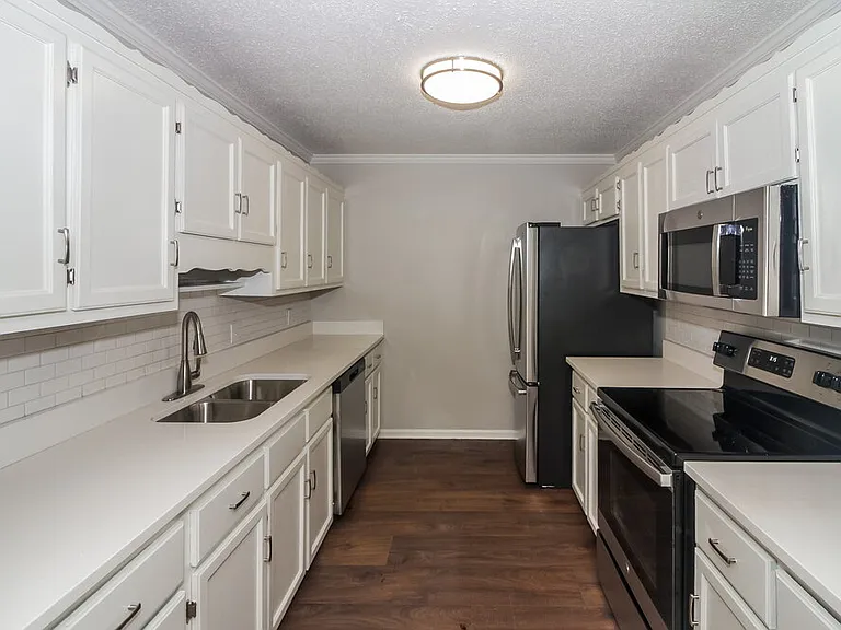 7308 Alexander Rd — Photo 8