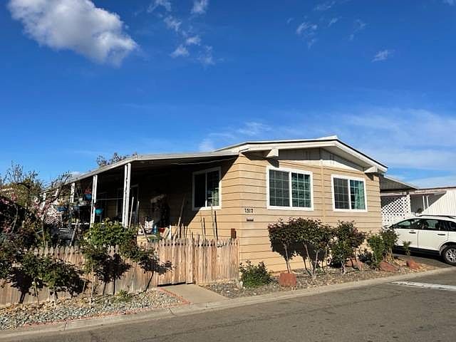1st image of 7517 Debutante Ln