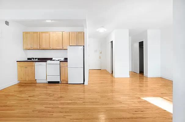 Rented by MNS | media 8