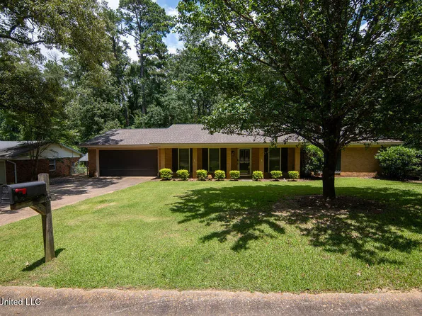 60 Summit Ridge Dr, Brandon, MS 39042