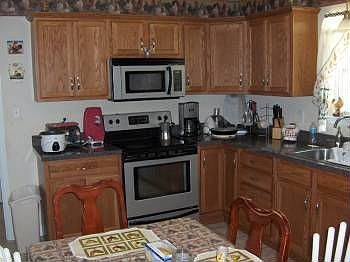 4th image of 1025 Lily Ln