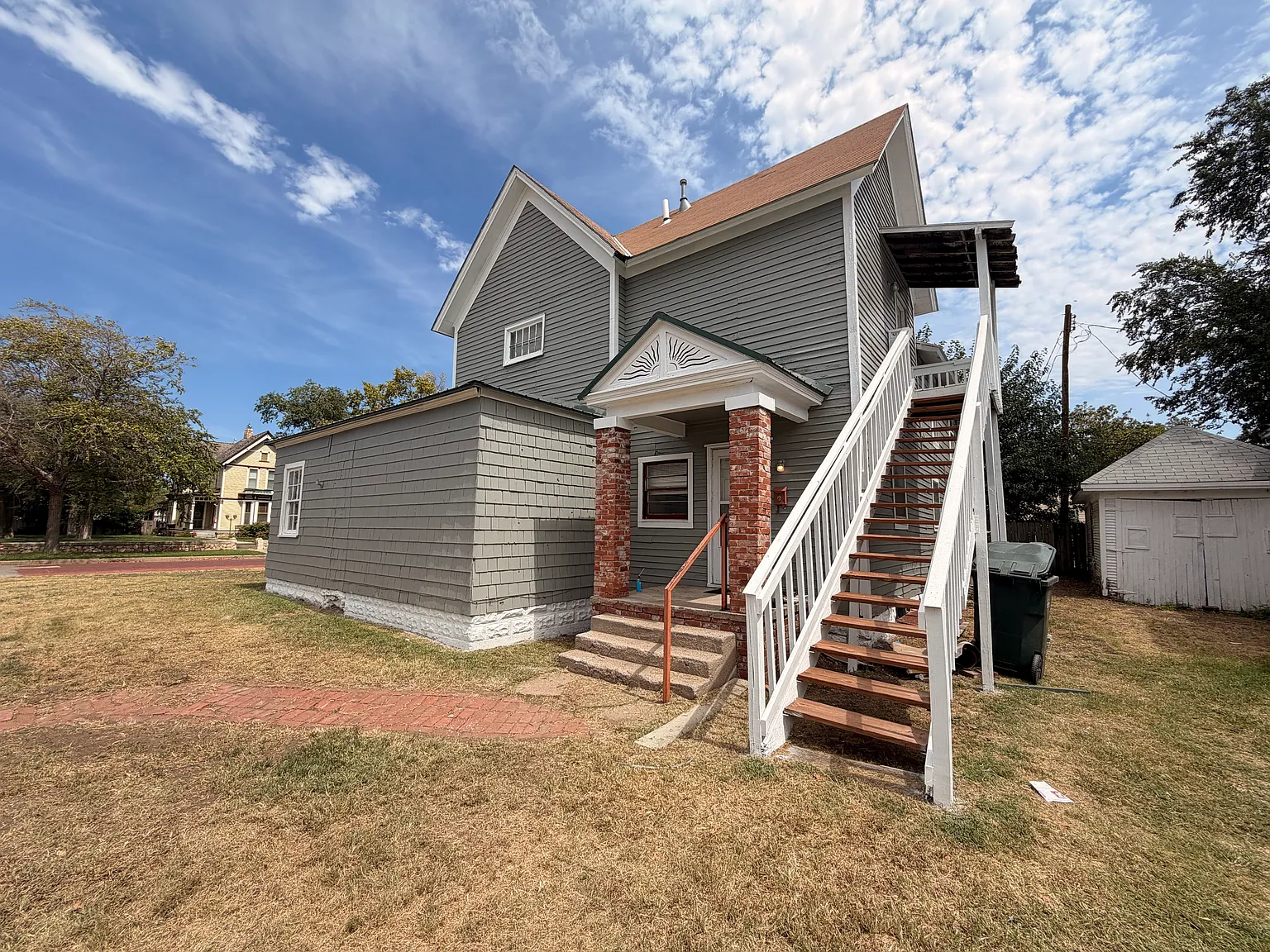 2 bed, 1100 sqft, $925 — Photo 1