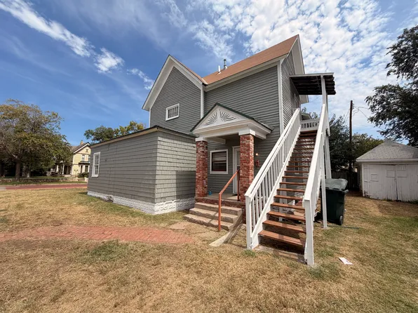 518 N Poplar St #1, Hutchinson, KS 67501