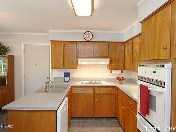 4th image of 4536 Bonnie Ave SE