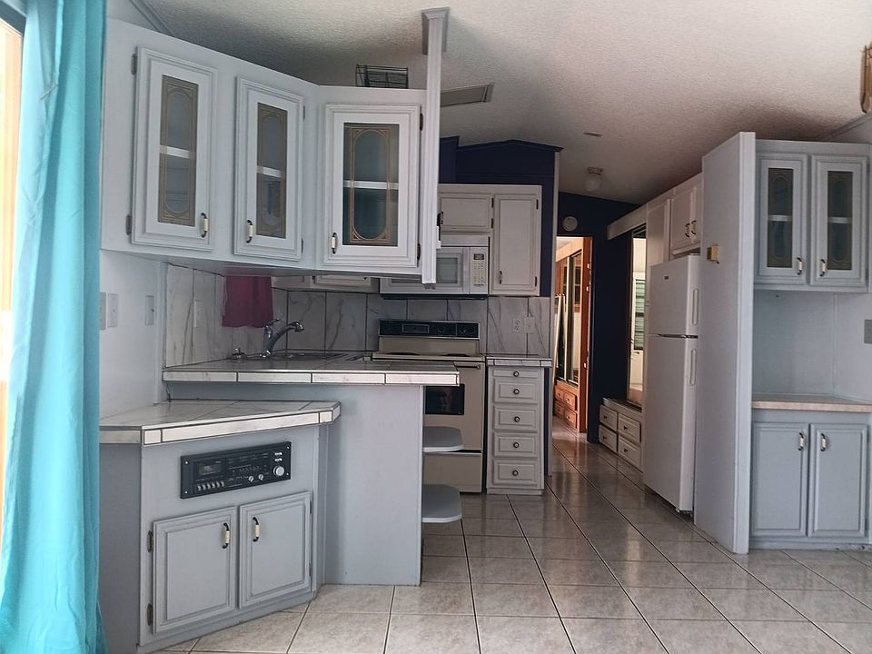 1st image of 1720 NW 38th Ave Unit 4-A