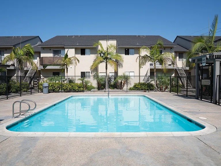 Orange Glen — Photo 2