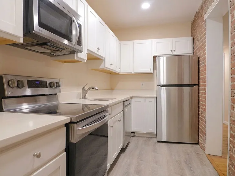 676 Massachusetts Ave #3 — Photo 10