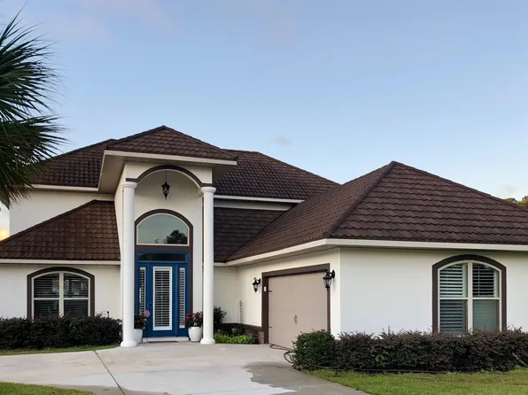 9439 Palmetto Ridge Ct, Navarre, FL 32566
