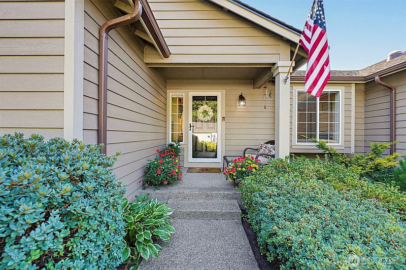 2nd image of 21002 81st Avenue Ct E